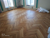 Укладка инженерной доски елочкой-135м2